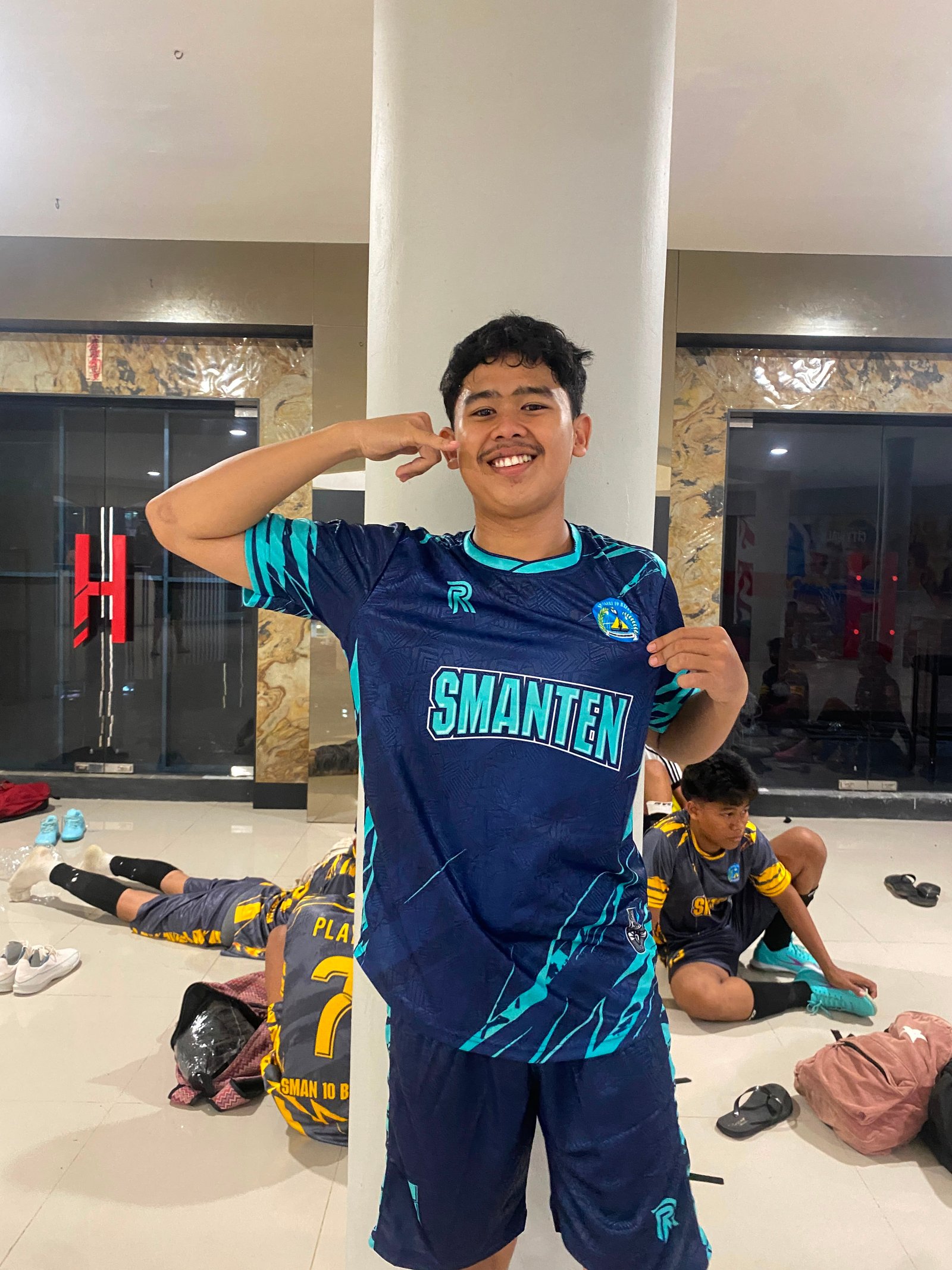 ADE ADRI PRATAMA