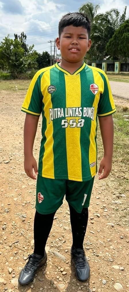 OMAR AZRIL MUZAKI