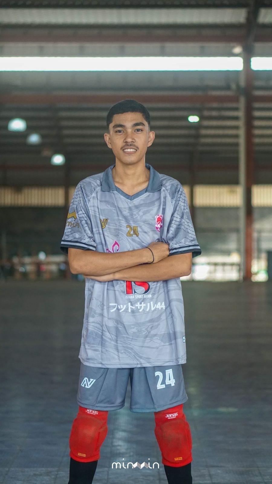 CRISTIANO ARMANDO . A